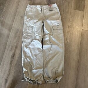 Levi's Baggy Cargo Pants Women's Size 30x32 Beige Loose Fit Adjustable Hem NWT